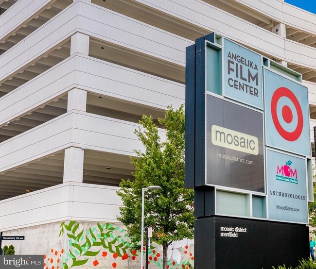 Building Photo - 3300 Prince William Dr