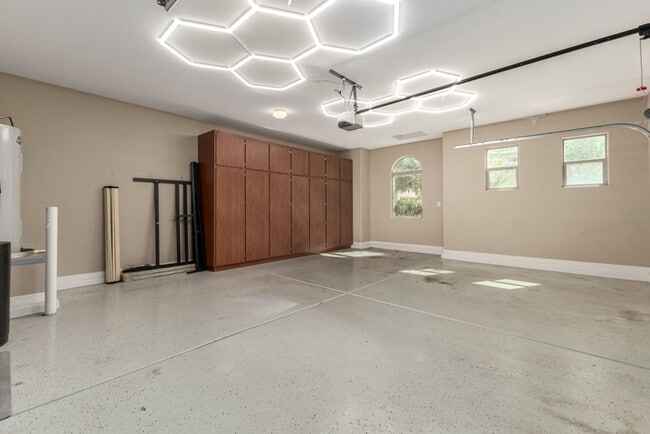 Building Photo - 2972 E Shannon St