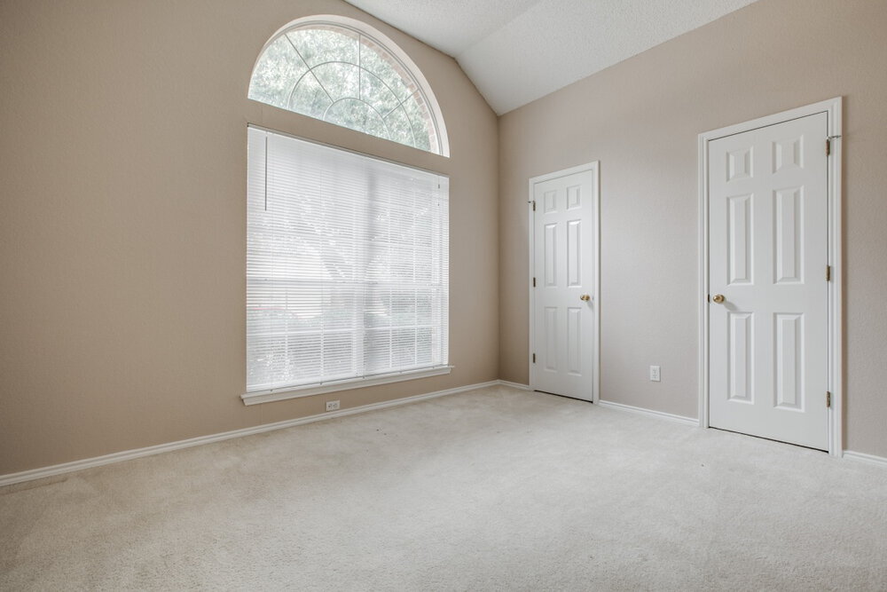 Building Photo - 7625 Mahonia Dr
