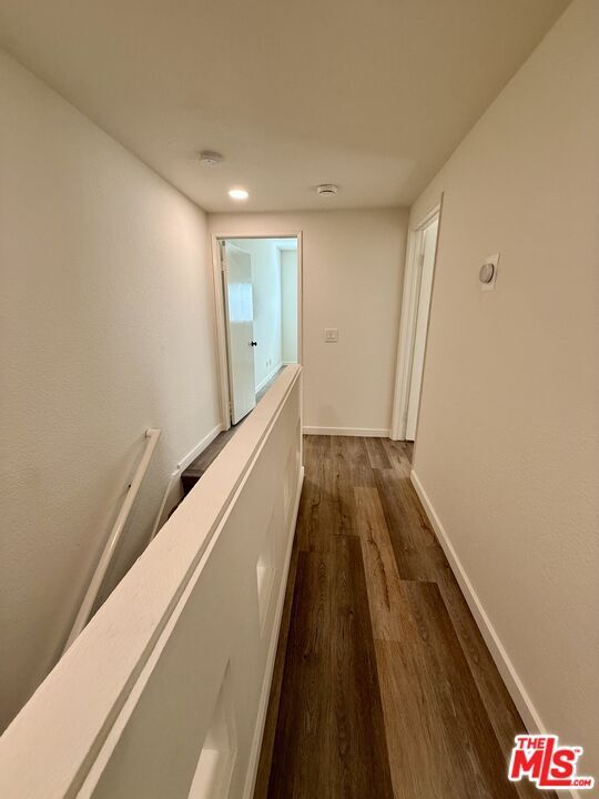 Building Photo - 10215 Variel Ave