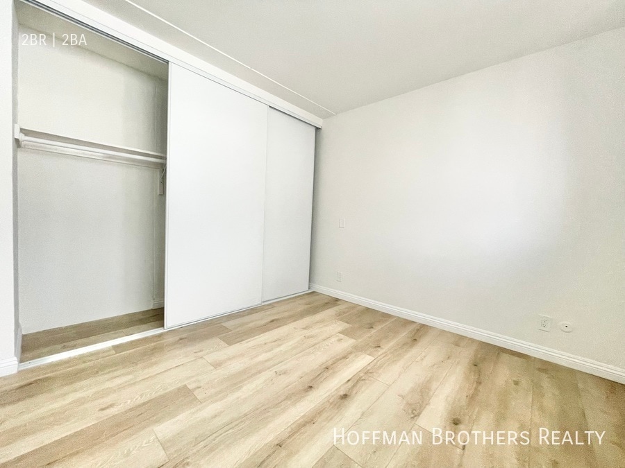 Building Photo - 6062 Fulton Ave