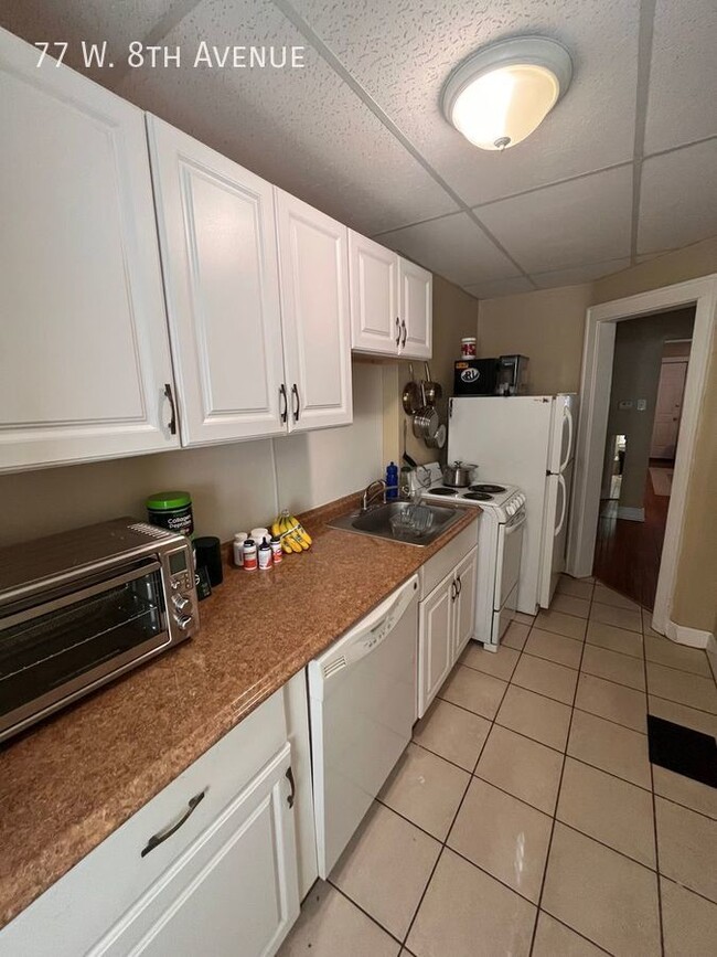 Primary Photo - 1-Bed Near OSU Medical Campus. Available F...