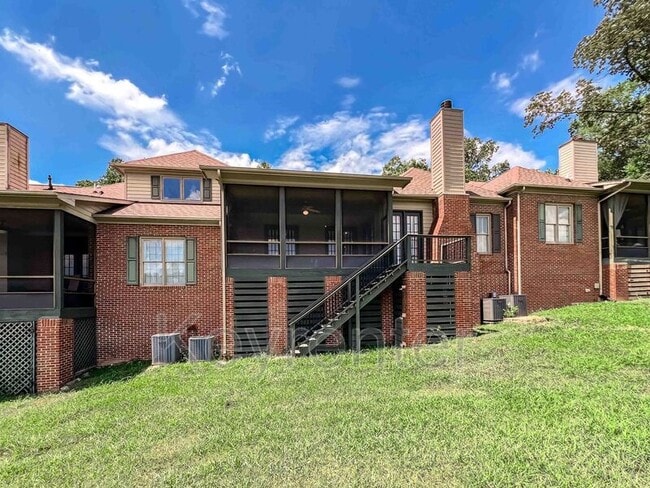 Building Photo - 112 Park Meade Dr