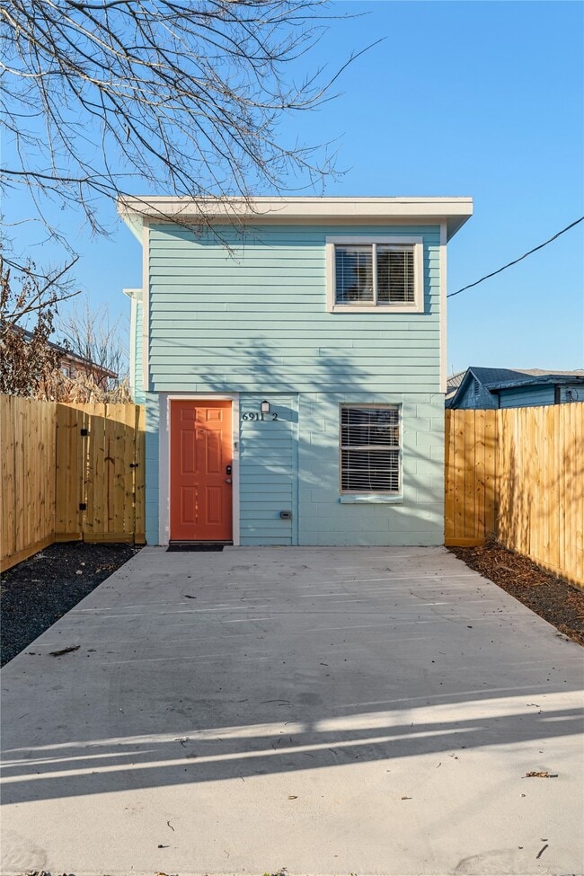 Building Photo - 6911 Avenue O