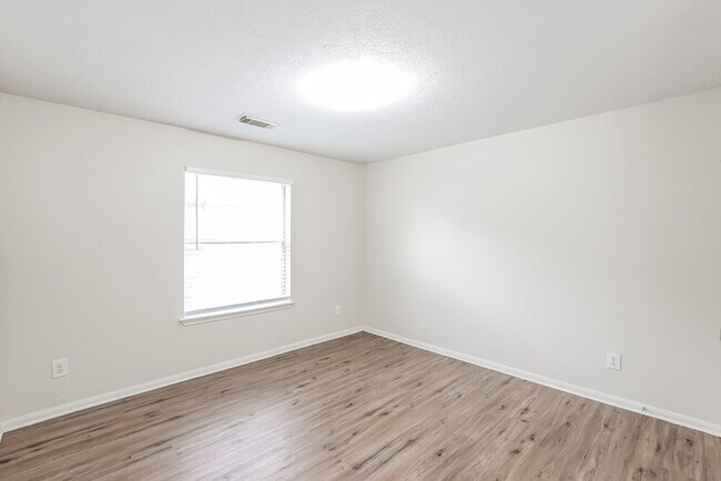 Building Photo - 12226 Scarlet River Dr