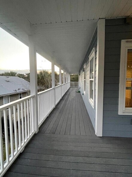 Building Photo - 76 Tradewinds Dr