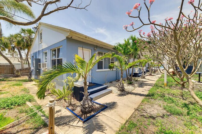 Building Photo - 340 78th Ave