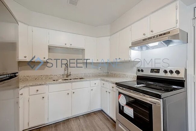 Building Photo - 4550 Timothy St
