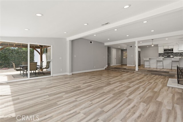 Building Photo - 9754 Yolanda Ave