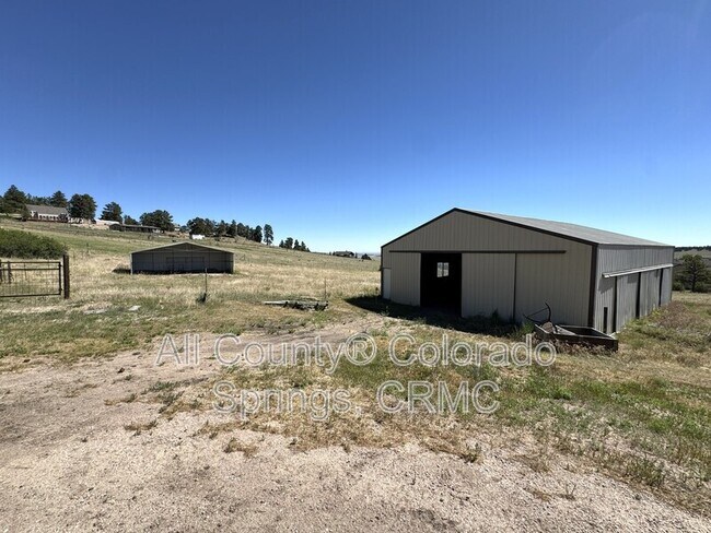 Building Photo - 19120 Pinon Park Rd