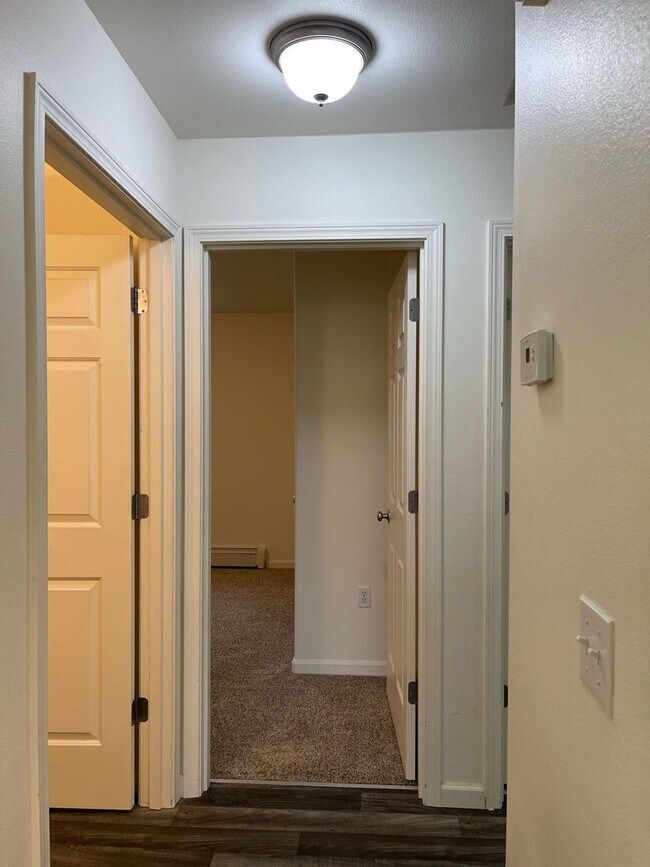 Building Photo - 6512 Wassim Cir