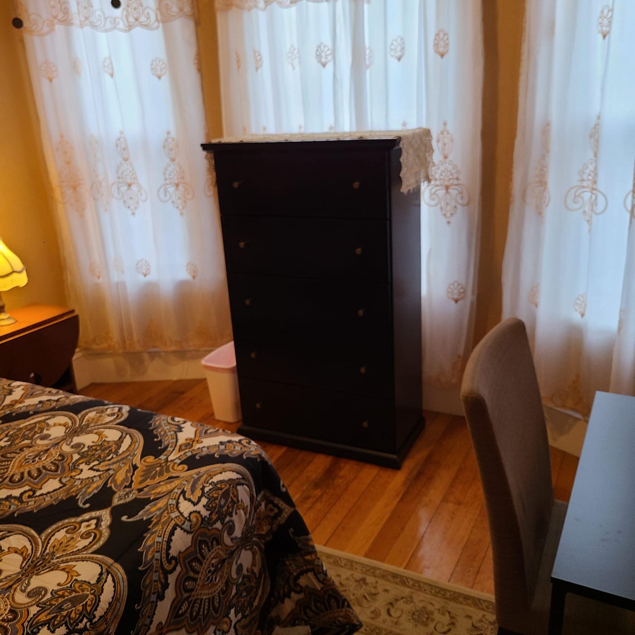 Building Photo - 35 Algonquin St