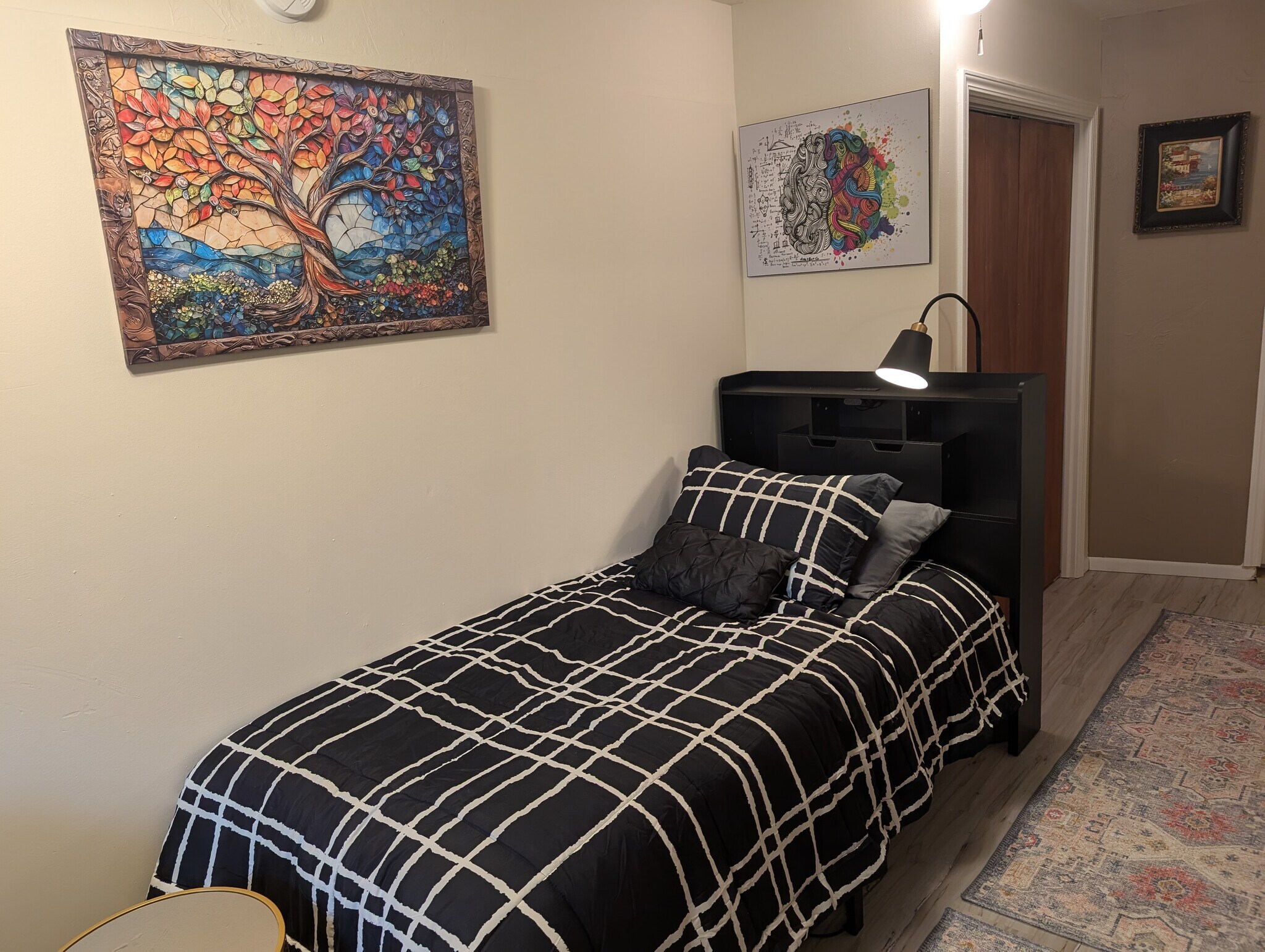 Room#1 - 12067 Gearhart Rd