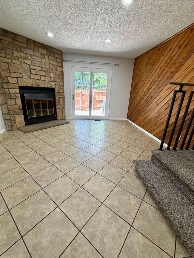 Building Photo - 4184 Charleston Dr