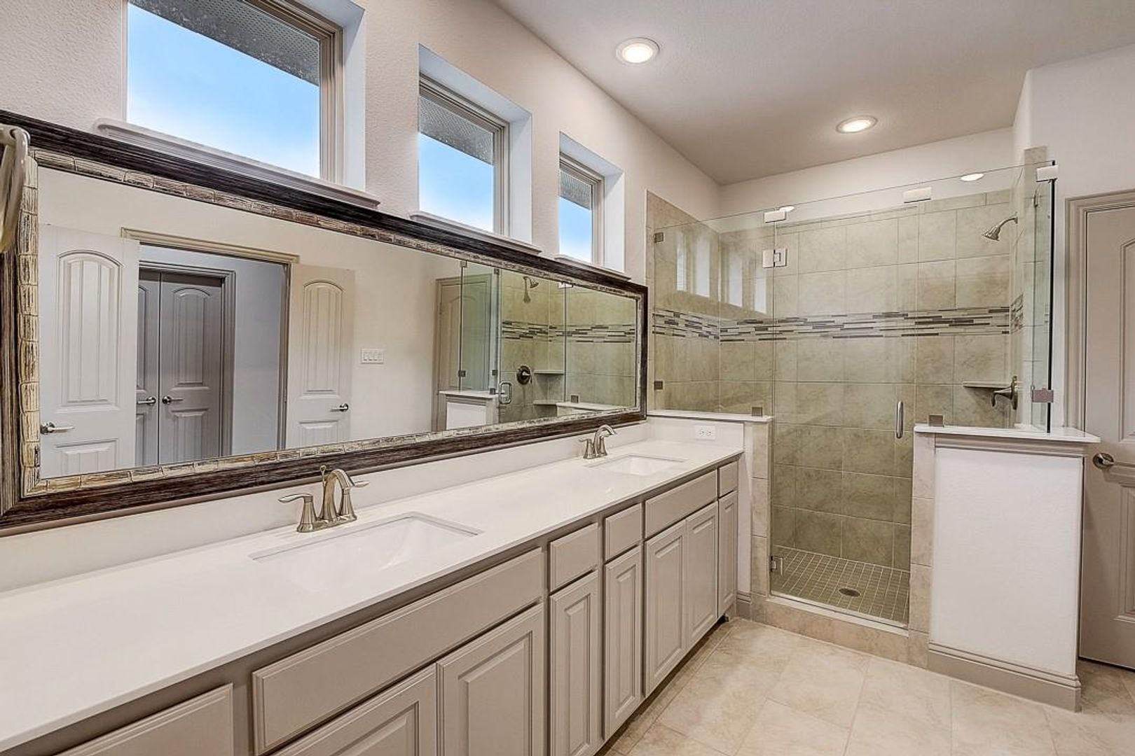 Building Photo - 4145 Sechrist Dr