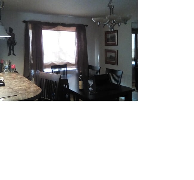 Building Photo - 7028 Heathfield Rd