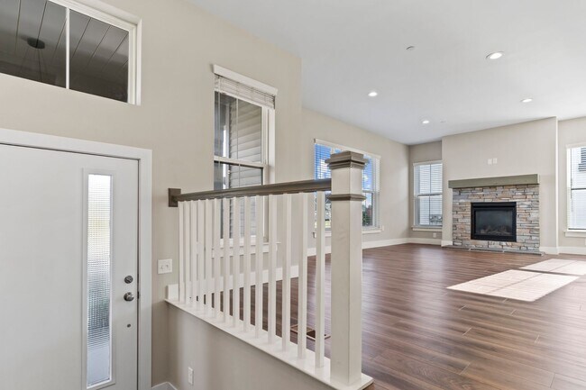 Building Photo - Stunning Single Family in Mechanicsburg