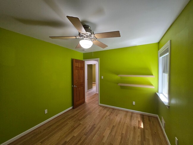 Building Photo - Design and Uniquity Radiate in this Centra...