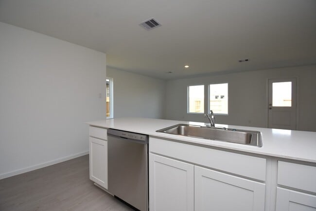 Building Photo - 3083 Sunset Glory Dr