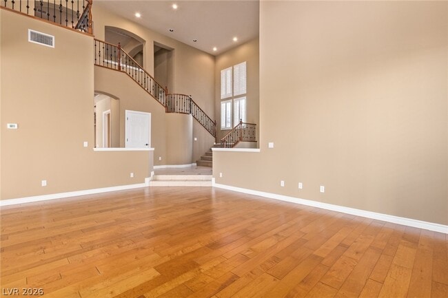 Building Photo - 9805 Queen Charlotte Dr