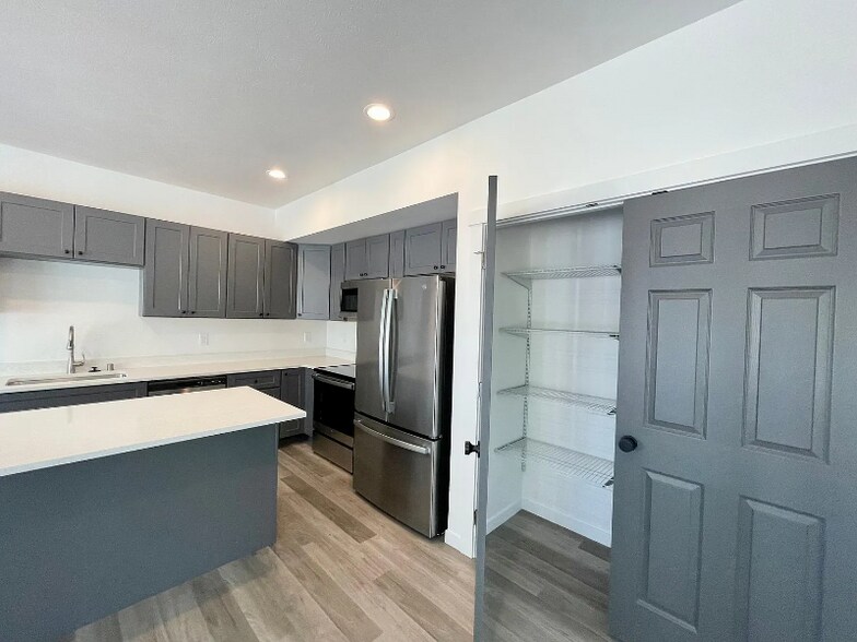 Building Photo - 12818 N Jaydee Ln