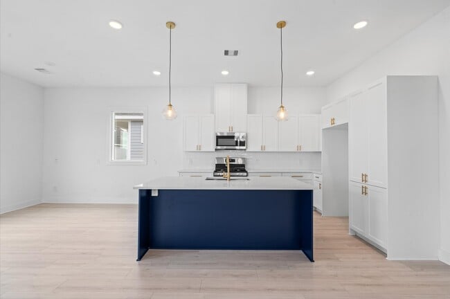 Building Photo - 10095 Serrano Pk Dr