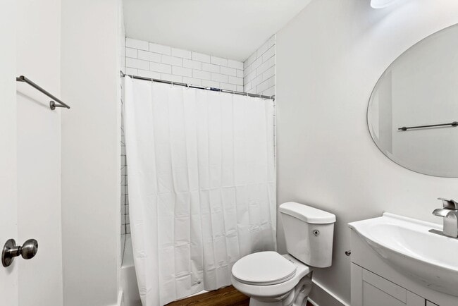 Building Photo - Location, Location - Duplex Unit A - 636 Francis PL NW/ 2 bedroom, 2 bath - off street parking $1...