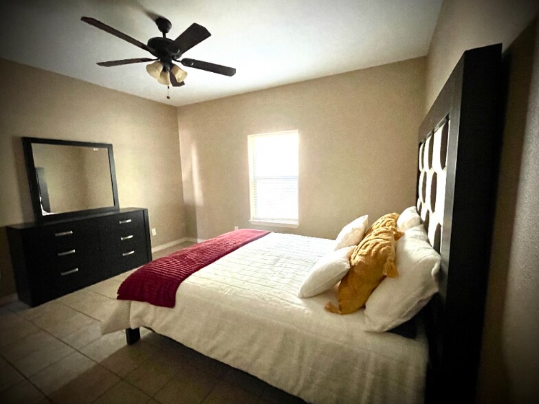 Building Photo - 110 Colorado St