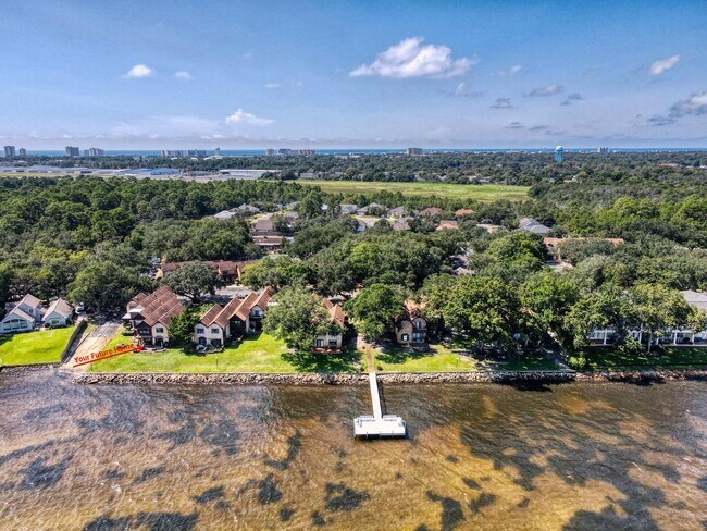 Building Photo - Waterfront Paradise - Fully Furnished Town...