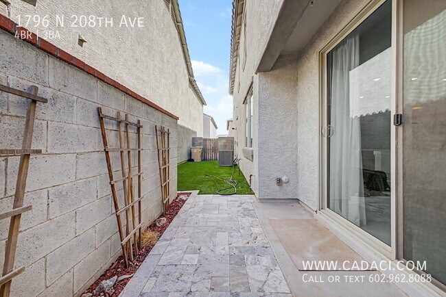Building Photo - 1796 N 208th Ave