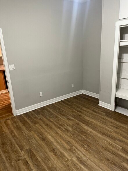 Building Photo - 8715 Fowler Ave