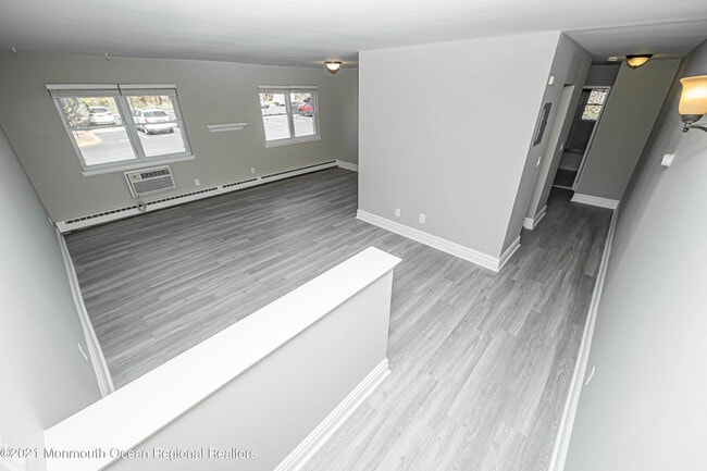 Building Photo - 61 Stonehurst Blvd