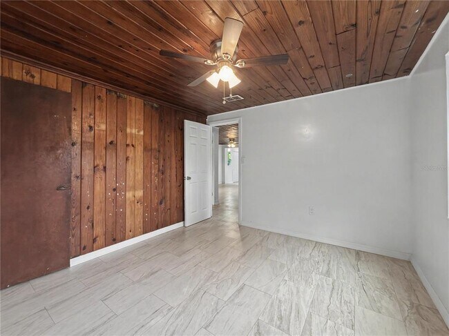 Building Photo - 2848 Harwood St