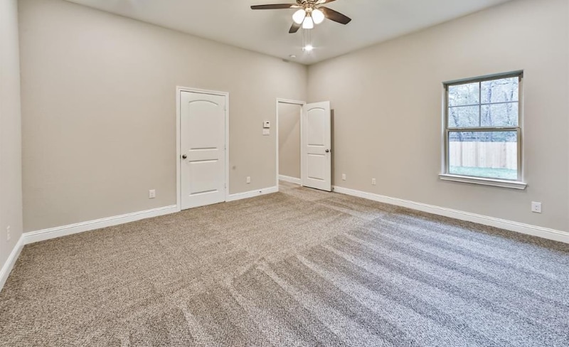 Building Photo - 1035 Carson Dr