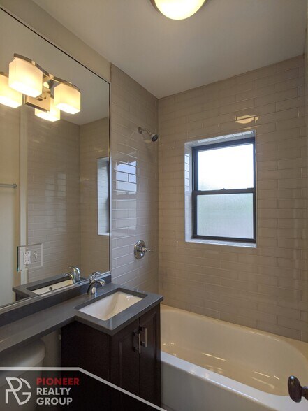 Building Photo - 2907 N Mildred Ave