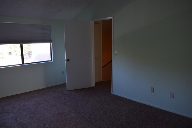 Master Bed with Pool View on 2nd Floor - 584 W Huntington Dr