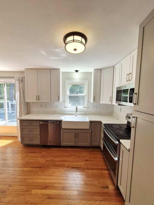 Building Photo - 9019 Double Tree Ln