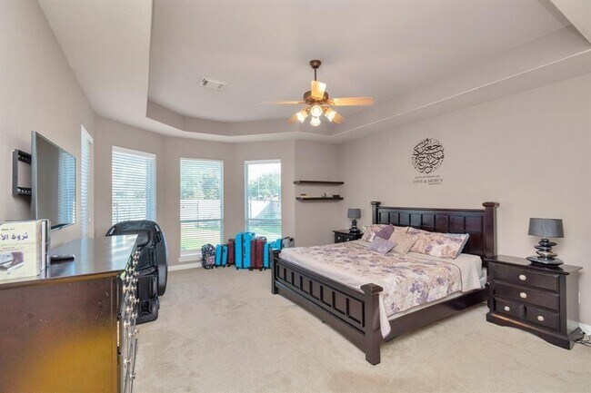 Building Photo - 26511 Cresent Cove Ln
