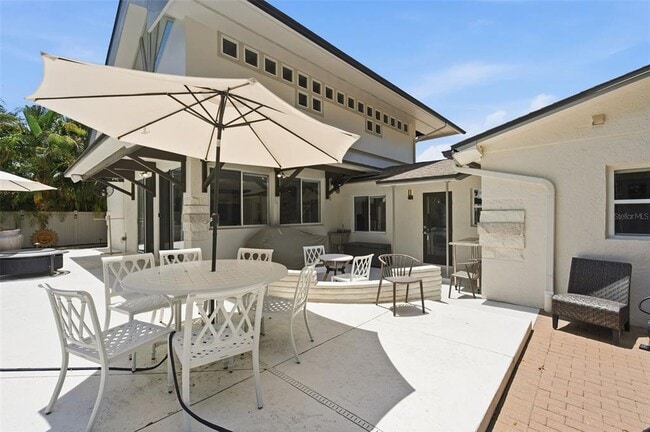 Building Photo - 141 Giralda Blvd NE