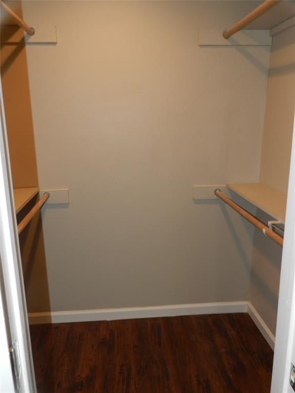 Building Photo - 6031 Ridgeway Dr