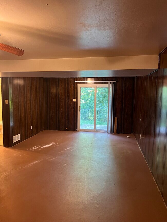 Downstairs family room - 5554 Carter Dr