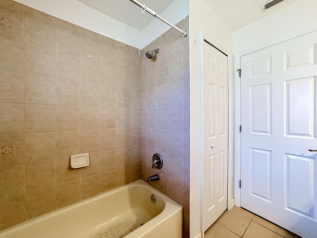 Building Photo - 6416 Las Palmas Way