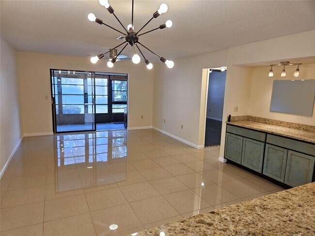 Building Photo - 285 Mission Trl