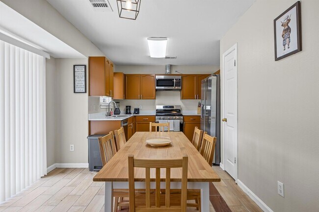 Building Photo - 5006 Acorn Grove Ct