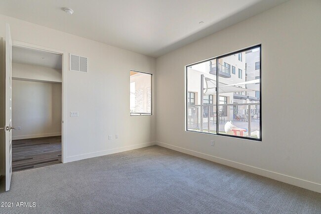 Building Photo - 7300 E Earll Dr