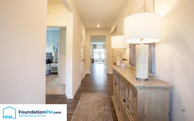 Building Photo - 7911 Hickory Meadow Rd