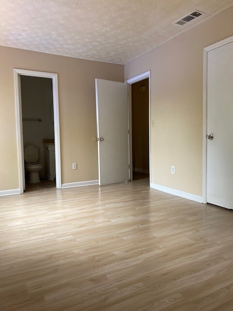 Building Photo - 5490 Panola Downs Rd
