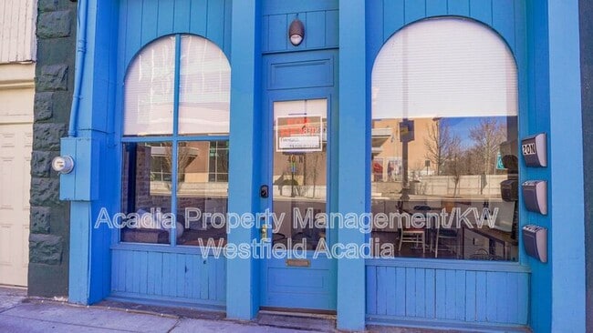 Building Photo - 40 N Freedom Blvd