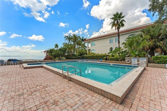 Building Photo - 2413 Bayshore Blvd