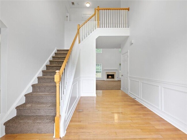 Building Photo - 3926 Walnut Grove Way